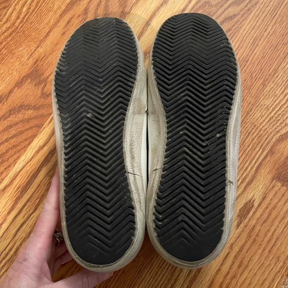 Golden Goose Super Star sneaker with mint star and black glitter.  Size 39. - Picture 6 of 6